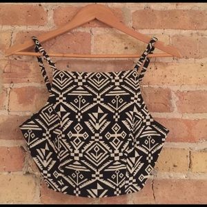 NWOT black and white AKIRA crop top